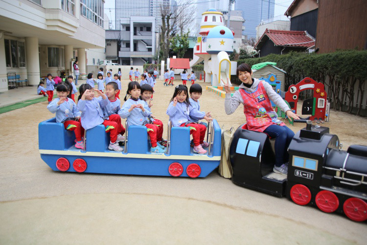 名古屋西幼稚園トップ画像